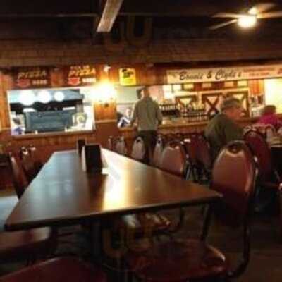 Bonnie & Clyde's Pizza Parlor
