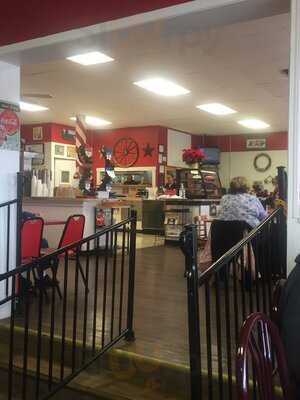 Hillview Family Diner And Ice Cream