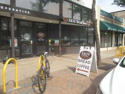 Aki's Breadhaus