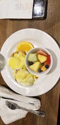 Famous Toastery Uptown