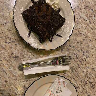 Lucille's Smokehouse Bar-b-que