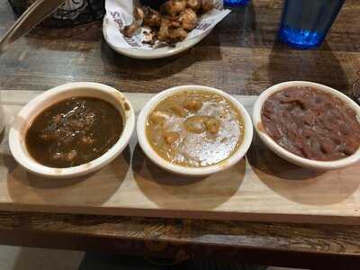 Mulate's New Orleans