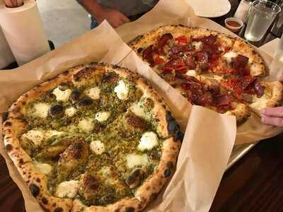 Inizio Pizza Napoletana