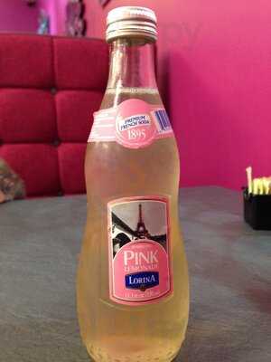 Le Macaron French Pastries