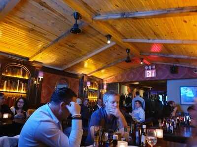 Foxy John's Bar & Kitchen