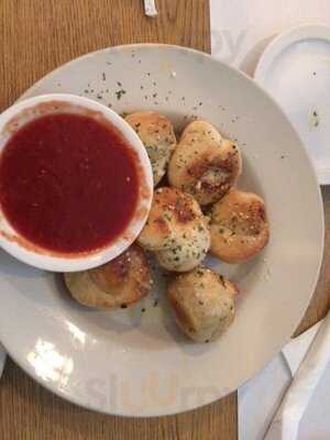 Giacomo's Pizzeria & Italian Restaurant