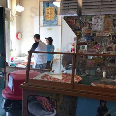 Escape From New York Pizza