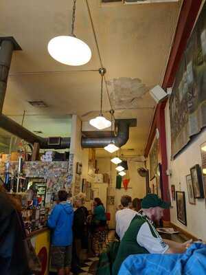 Escape From New York Pizza