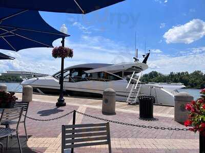 Tony & Joe's Seafood Place