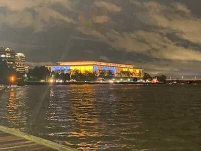 Tony & Joe's Seafood Place