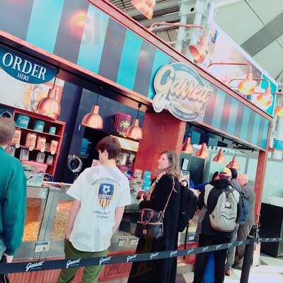 Garrett Popcorn Shops