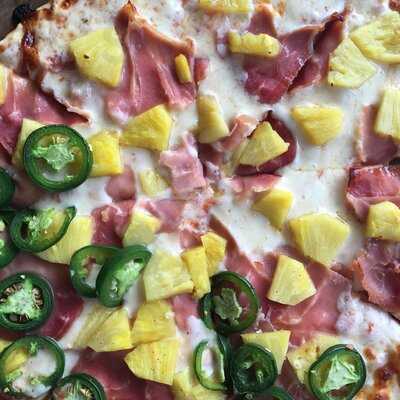 Tavolino Pizza & Lounge