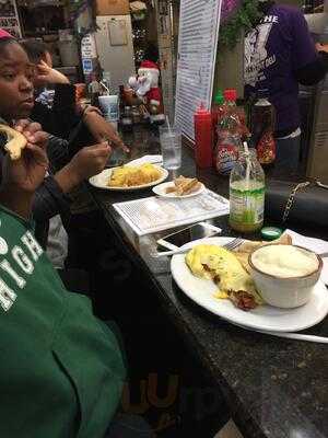 Vikki's Fells Point Deli