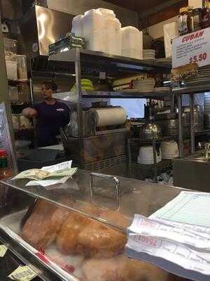 Vikki's Fells Point Deli