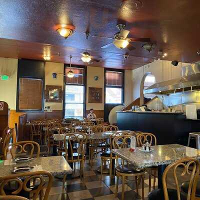 Brandy Ho's Hunan Food