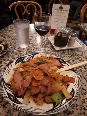 Brandy Ho's Hunan Food