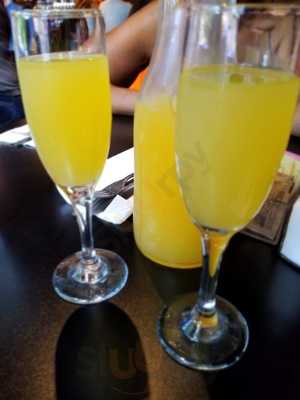 Easy On I - Bar And Grill