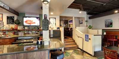 Easy On I - Bar And Grill