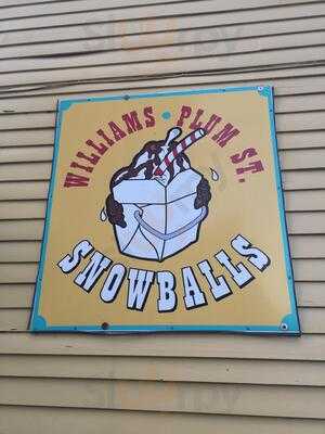 Plum Street Snoballs