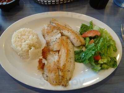 Lapa Lapa Seafood & Drinks