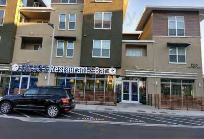 Tassos Restaurant & Bar