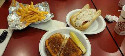 Rusty's Deli & Grille