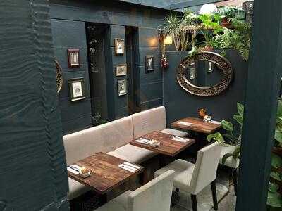 House Of Small Wonder