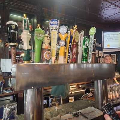 Mullaneys Harp And Fiddle