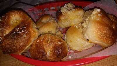 Mama Mia's Pizzeria & Italian Restaurant