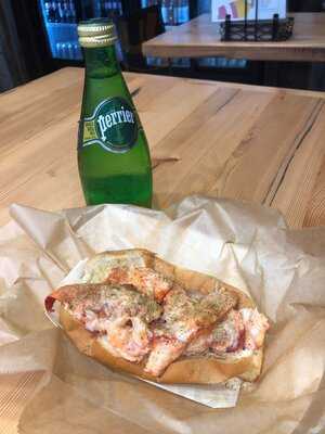 Luke's Lobster Brickell City Centre