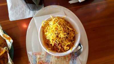 Roosters Restaurant & Bar