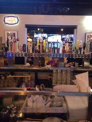 Ray J's American Grill