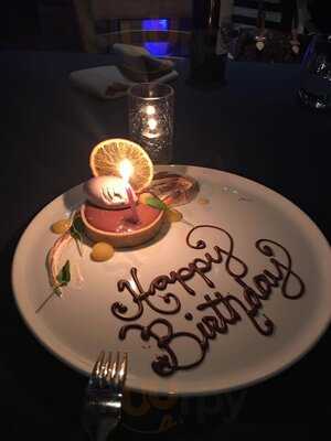 Noe Restaurant & Bar