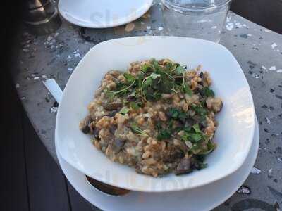 Red Marlin Restaurant & Terrace