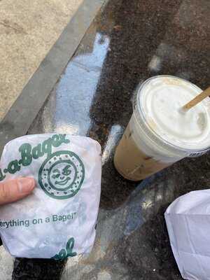 Ess-a-bagel