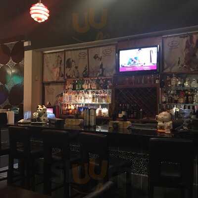 Tomo Japanese Steak House & Sushi