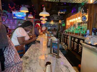 Broken English Taco Pub