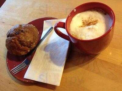 Red Canoe Cafe And Bookstore