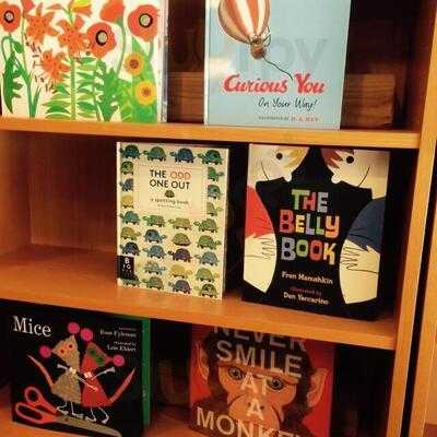 Red Canoe Cafe And Bookstore