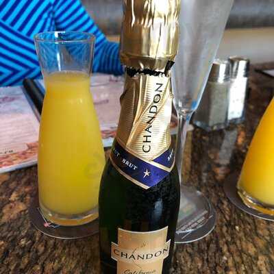 Bj's Restaurant & Brewhouse