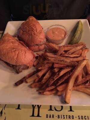 Twist Bar Bistro Social