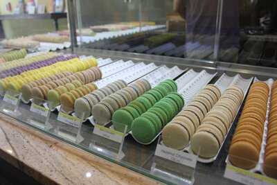 Ici Macarons & Cafe