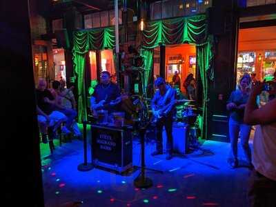 Bourbon Street Drinkery