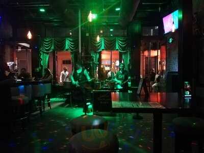 Bourbon Street Drinkery