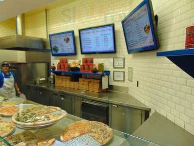 New York Pizzeria - Nyny Hotel And Casino