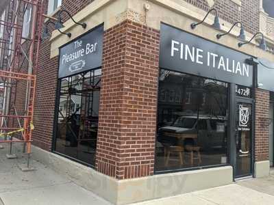 Pleasure Bar & Restaurant