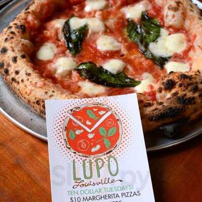 Pizza Lupo