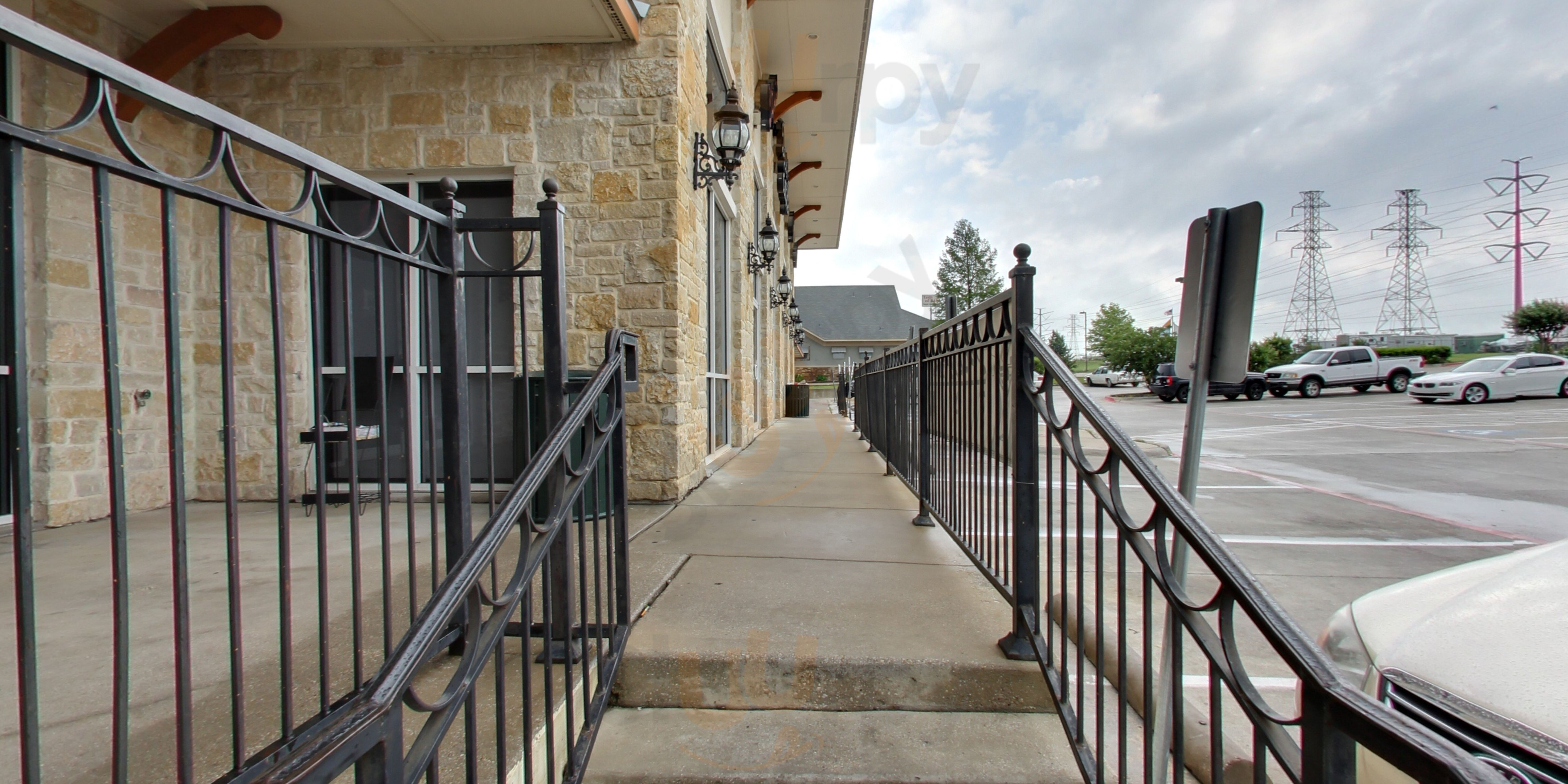 Eagles Nest Sports Grill