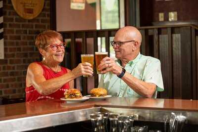 Rusty Bucket Restaurant And Tavern
