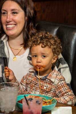 Rusty Bucket Restaurant And Tavern